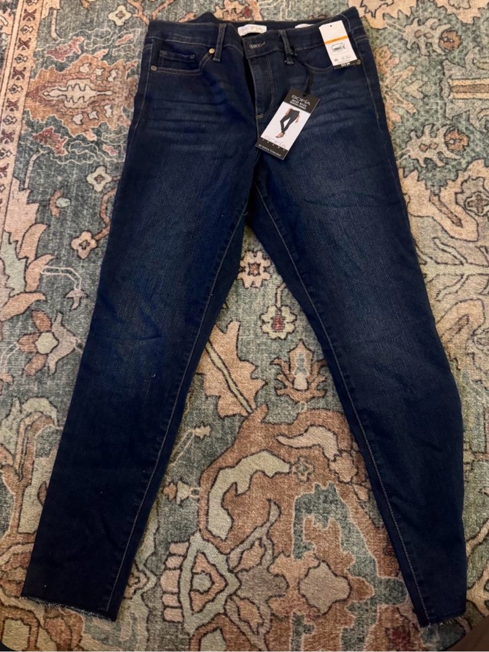 Dark Blue Women's Skinny Jeans - Sofia Vergara